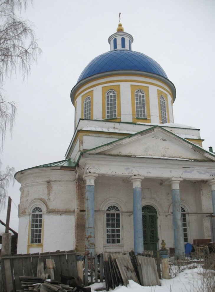 Храм Святых Апостолов Петра и Павла в селе Тыловыл-Пельга