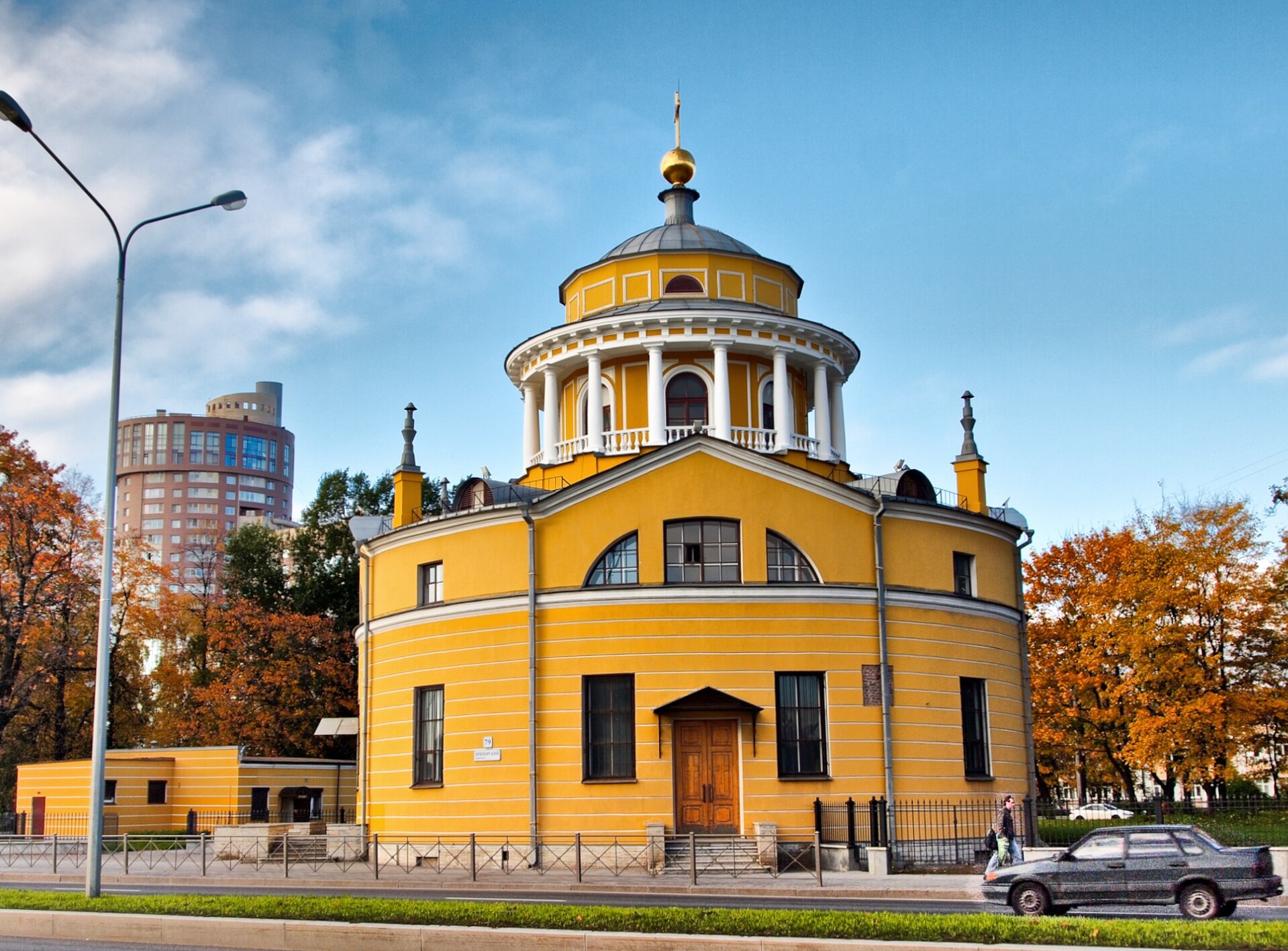 Благовещенская церковь на Приморском проспекте в Санкт-Петербурге
