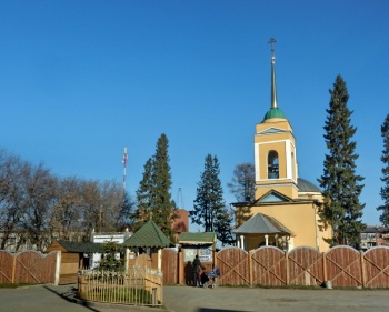 Храм Покрова Пресвятой Богородицы в посёлке Горный Щит