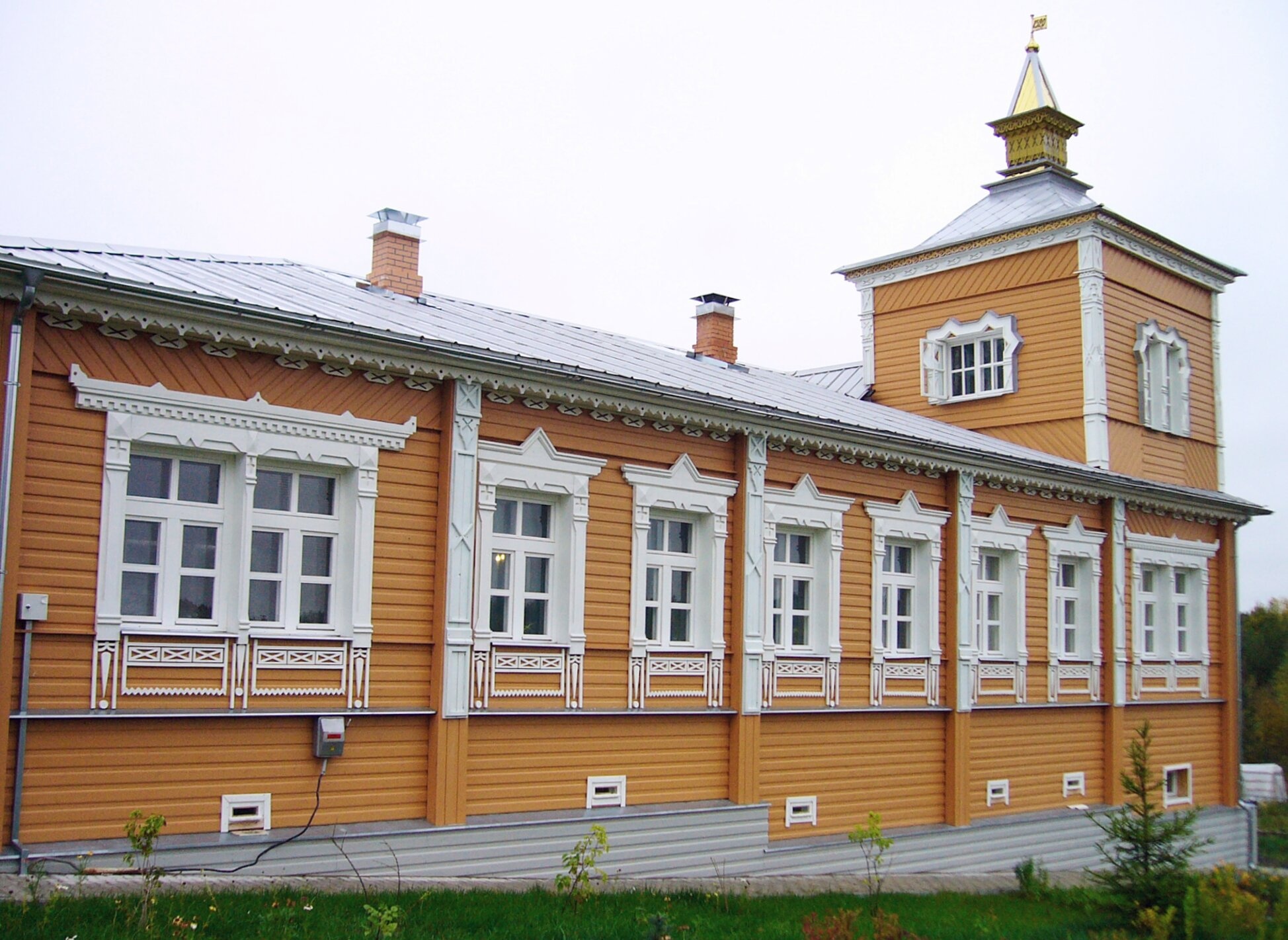 Надвратная церковь преподобного Иоанна Рыльского в Важеозерском монастыре