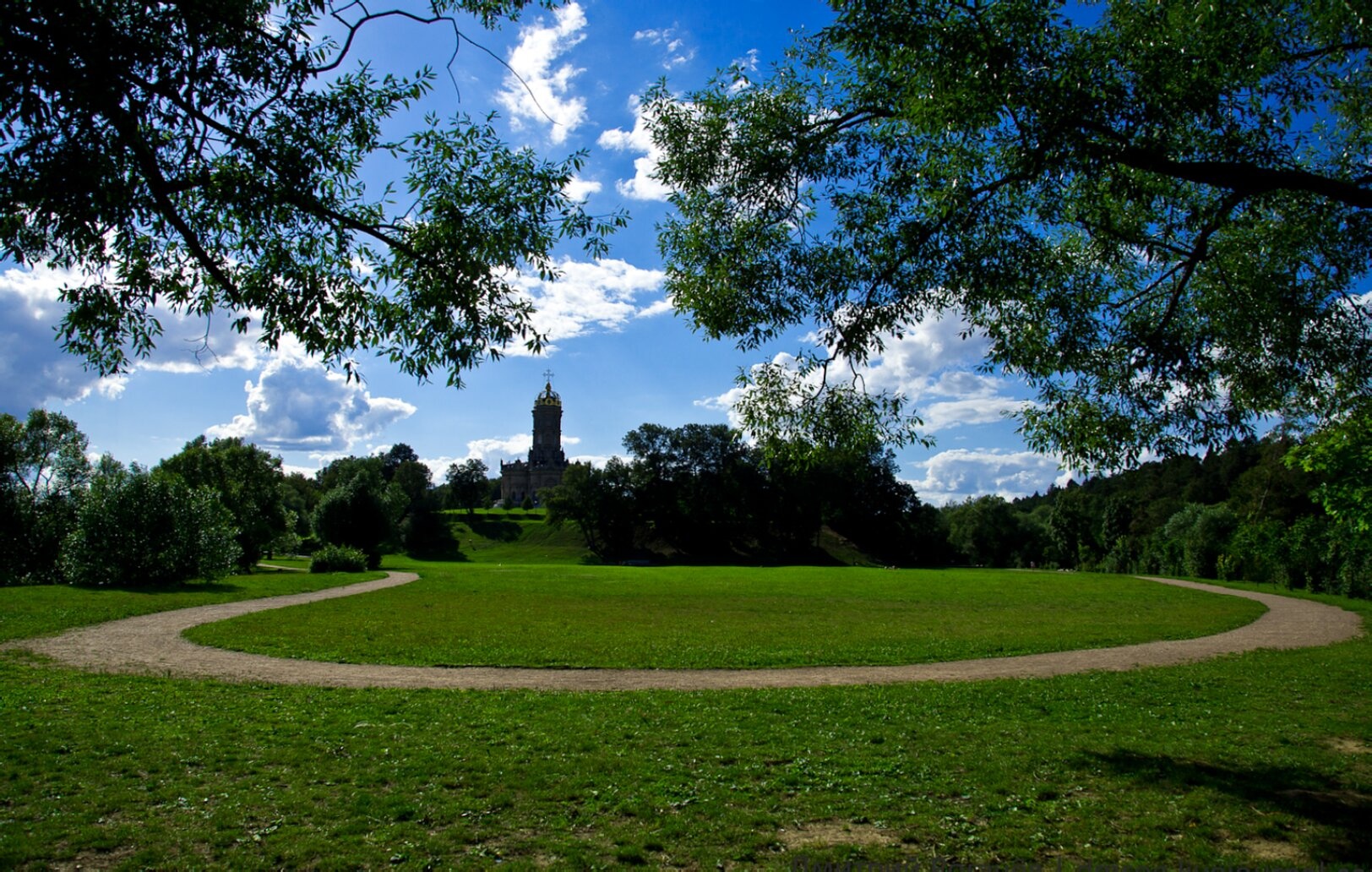 Знаменская церковь в Дубровицах: фотография и описание