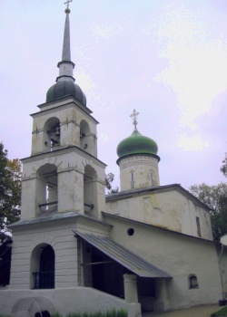 Храм Святой Великомученицы Анастасии Узорешительницы в Пскове