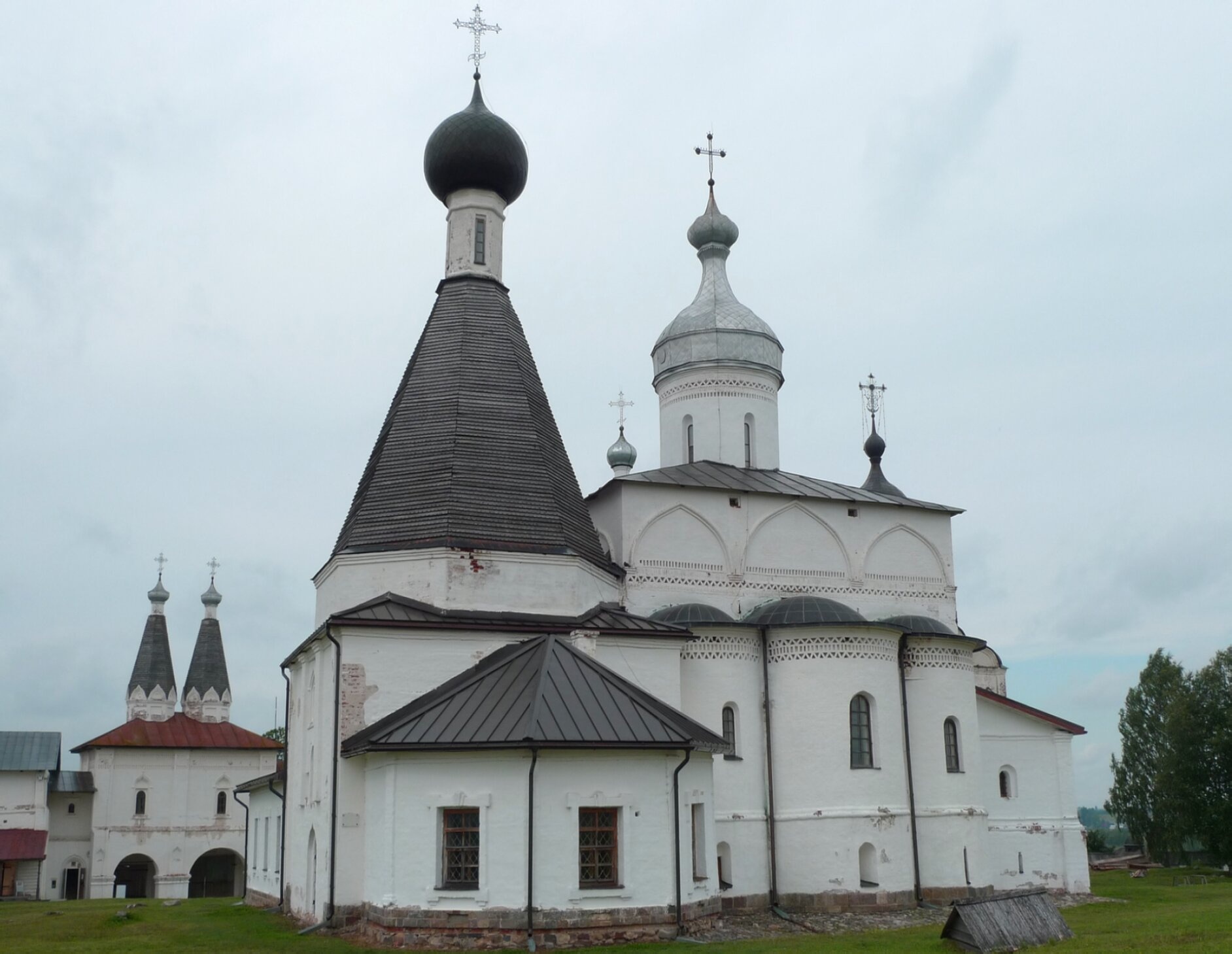 Ферапонтов Белозерский Богородице-Рождественский монастырь