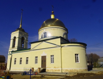 Храм Михаила Архангела в деревне Вертлино