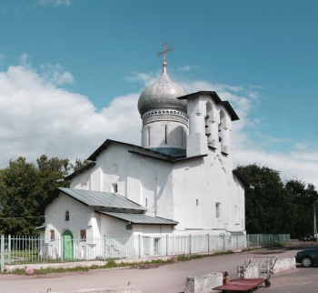 Церковь Святых Апостолов Петра и Павла с Буя в Пскове