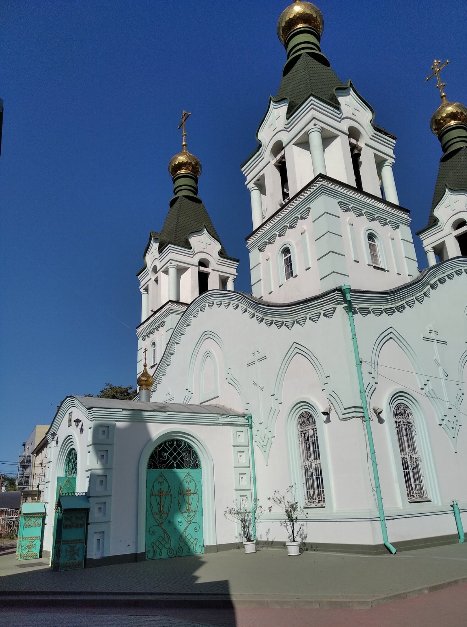 Храм Троицы Живоначальной в Ростове-на-Дону на Международной улице