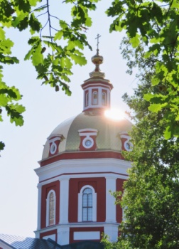 Собор Спаса Нерукотворного Образа в Кирове: золотой купол