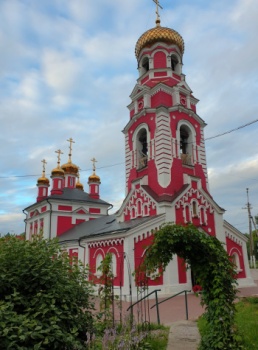 Сретенская церковь в Дмитрове - православный храм с богатой историей