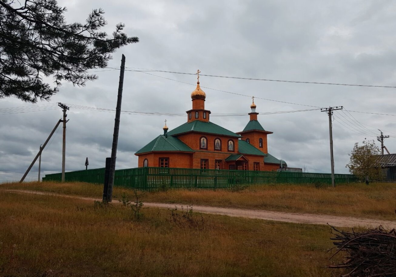 Храм Святителя Николая Чудотворца в селе Колва