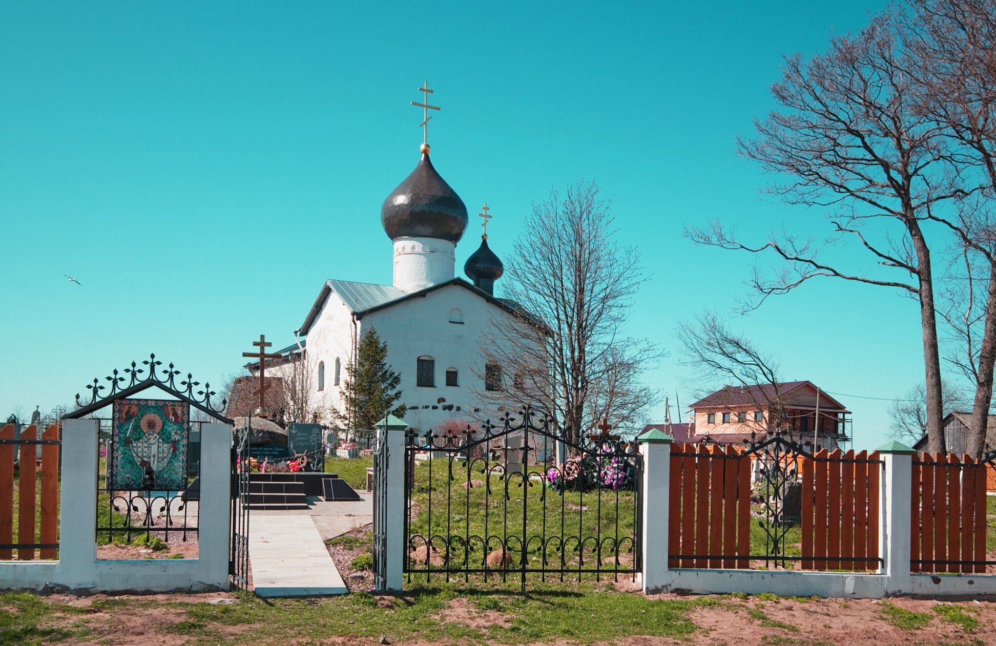 Храм святителя Николая Чудотворца в Николо-Стороженском монастыре