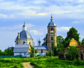 Церковь Троицы Живоначальной в селе Троицкое
