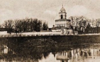 Введенский Тихвинский женский монастырь на фотографии