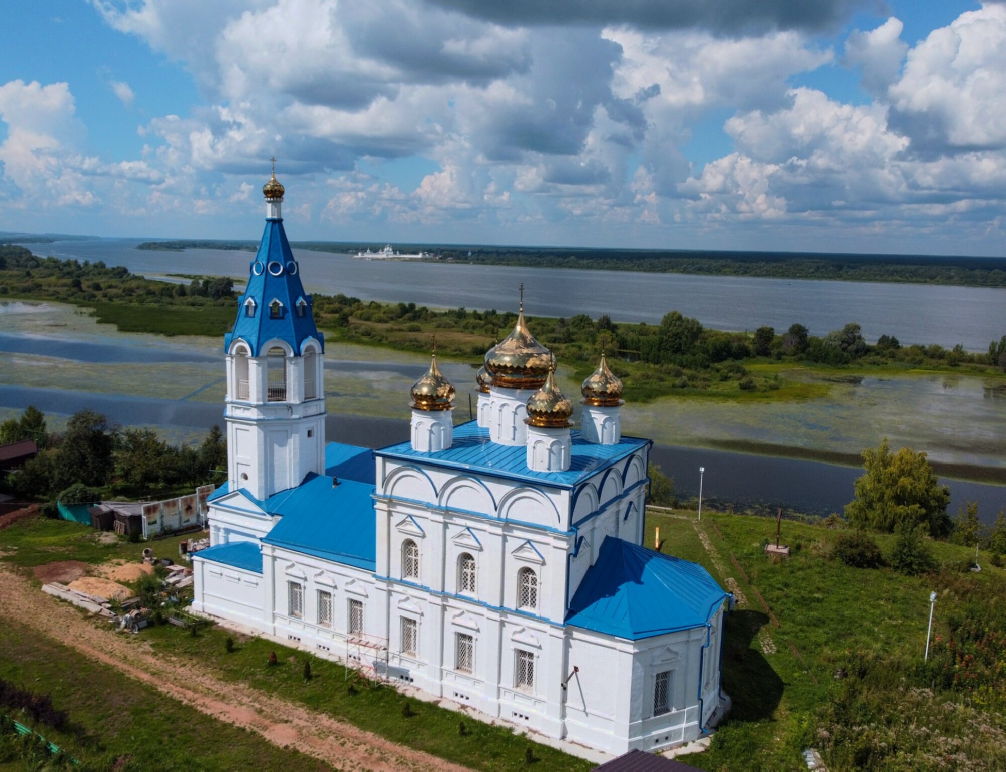 Храм Святителя Николая Чудотворца в селе Исады