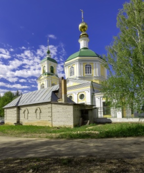 Церковь Петра и Павла в селе Петровское