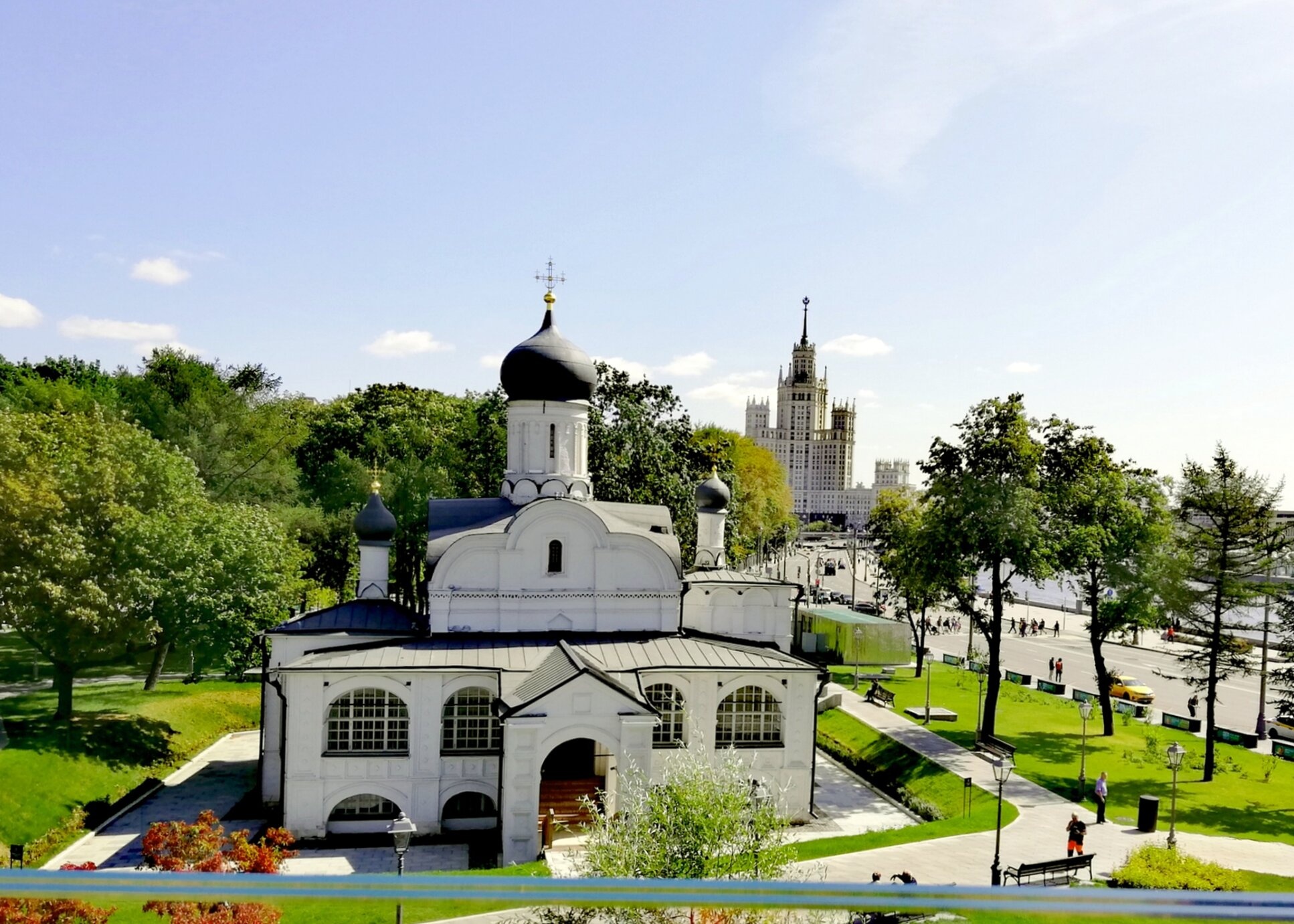 Храм святителя Григория Неокесарийского в зимнем убранстве