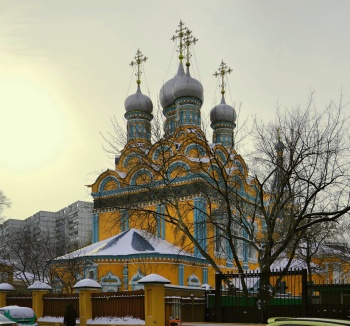 Храм святителя Григория Неокесарийского в зимнем убранстве