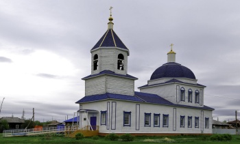 Свято-Владимирская церковь в селе Петелино
