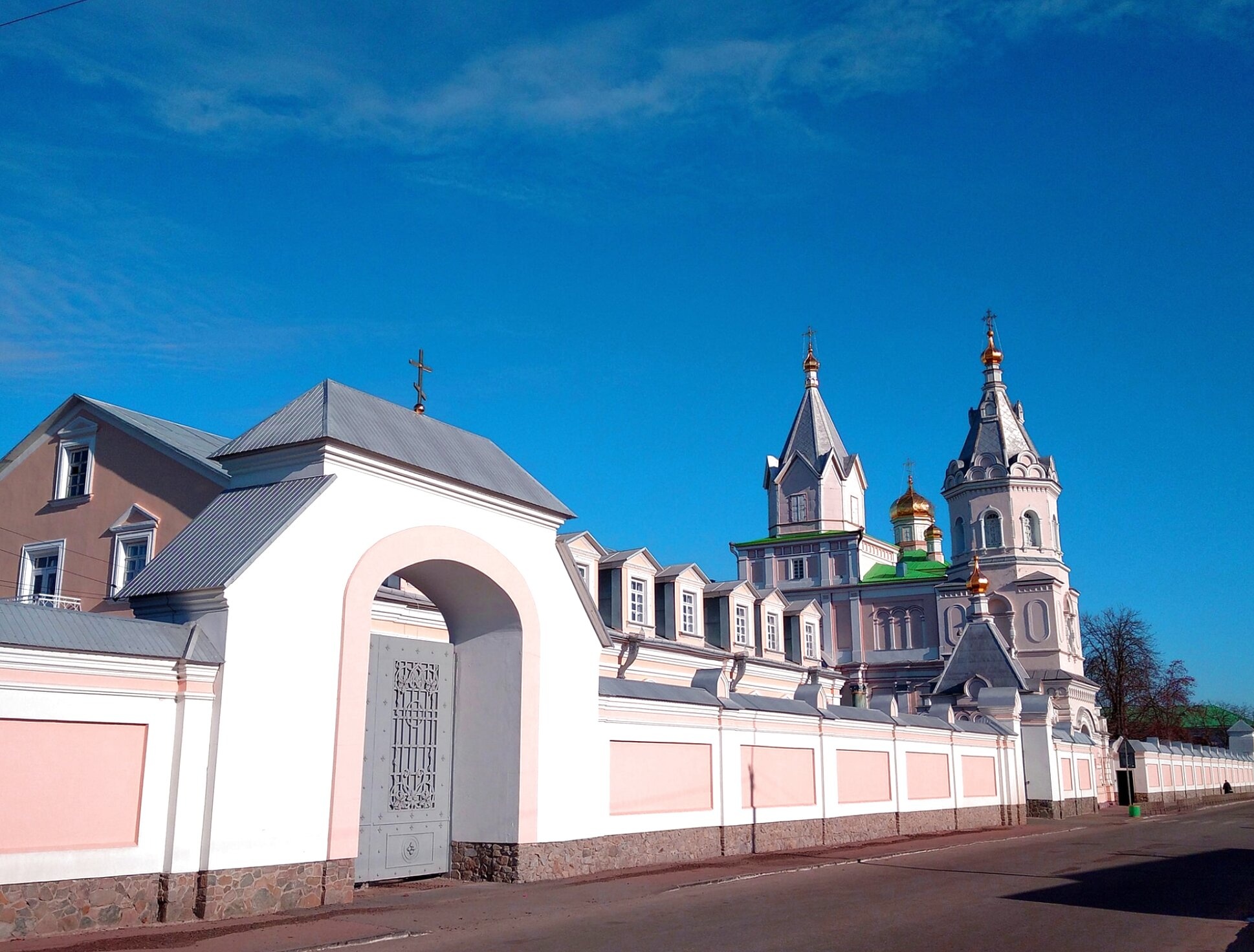 Свято-Троицкий Корецкий ставропигиальный женский монастырь