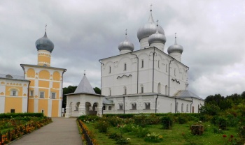 Спасо-Преображенский Варлаамо-Хутынский женский монастырь