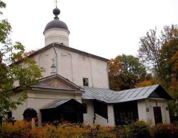 Храм Жён-мироносиц со скудельниц на Завеличье в Пскове