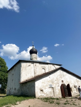 Храм Космы и Дамиана с Гремячей горы в Пскове