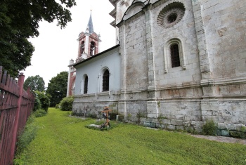 Храм Преображения Господня в селе Остров: Архитектура и история
