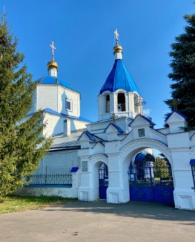 Часовня Казанской иконы Божией Матери и Серафима Саровского в Казани