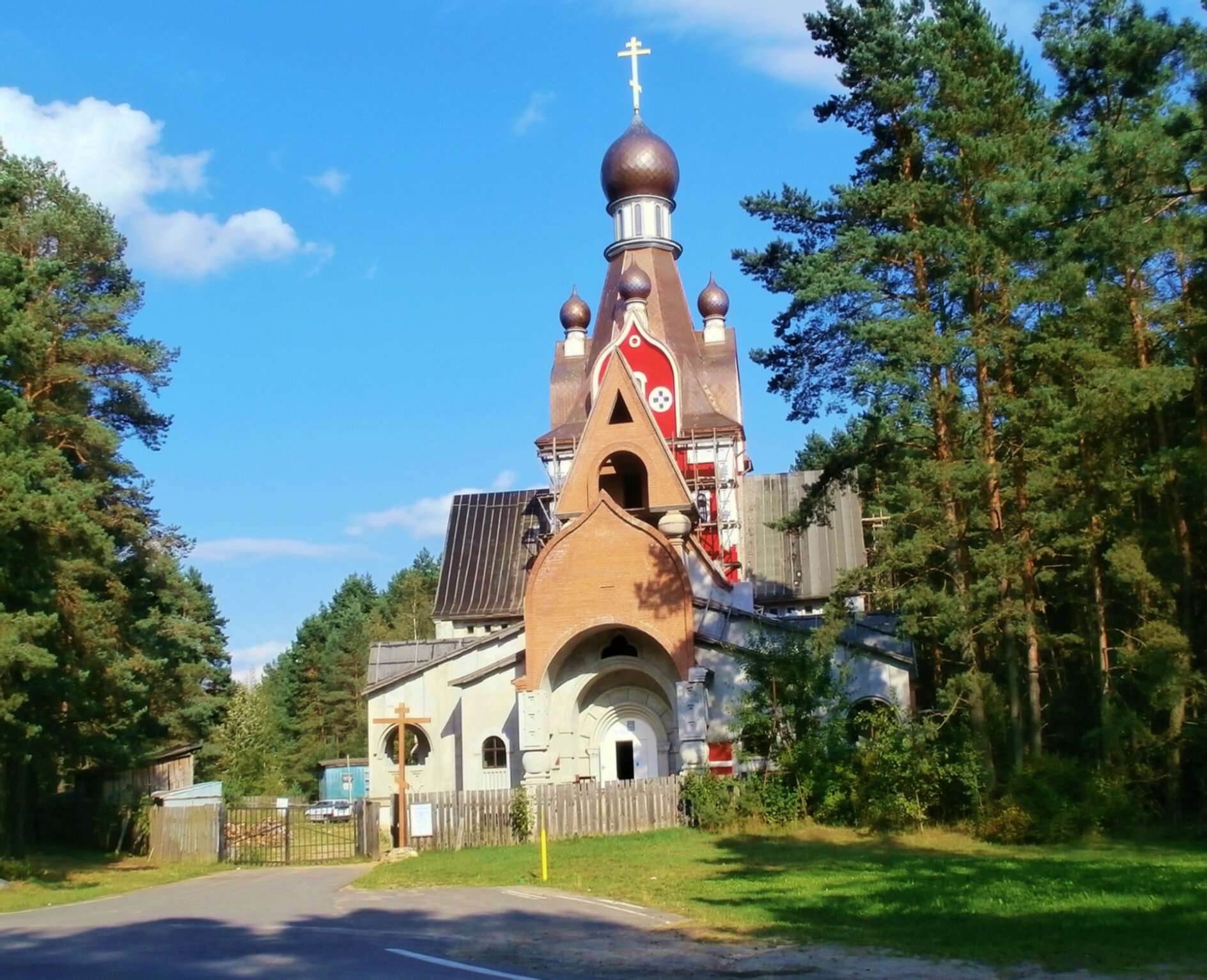 Храм Вознесения Господня в Ждановичах