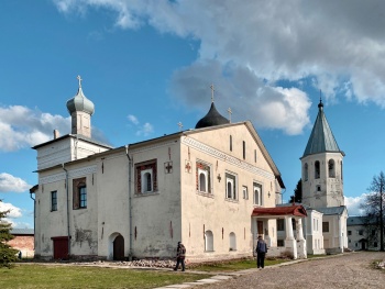 Зеленецкий-Троицкий монастырь на фотографии