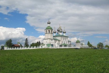 Храм Пророка Илии в Засодимье: История и Архитектура