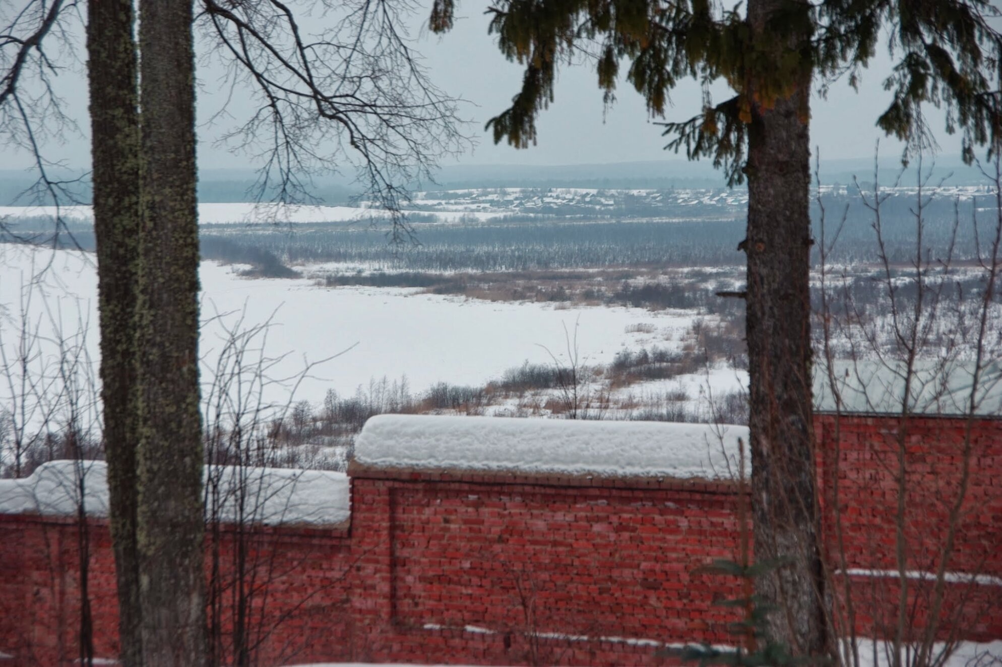 Авраамиев монастырь в зимнем убранстве