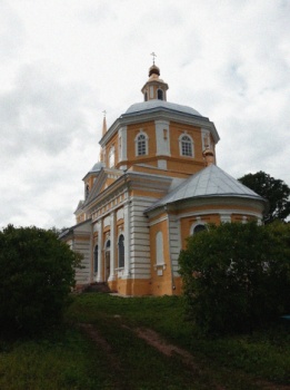 Церковь Тихвинской иконы Божией Матери в Дерглеце