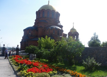 Собор во имя святого благоверного князя Александра Невского в Новосибирске
