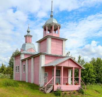 Часовня святых первоверховных апостолов Петра и Павла в селе Ыб