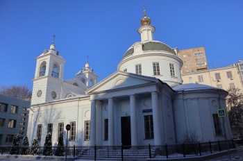 Храм Успения Пресвятой Богородицы на Могильцах в Москве