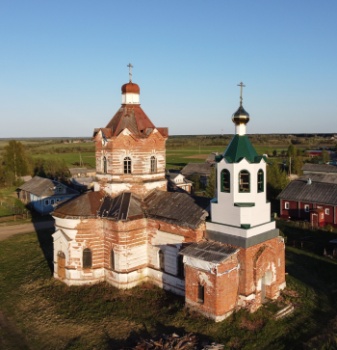 Церковь Дмитрия Солунского в селе Ломоносово