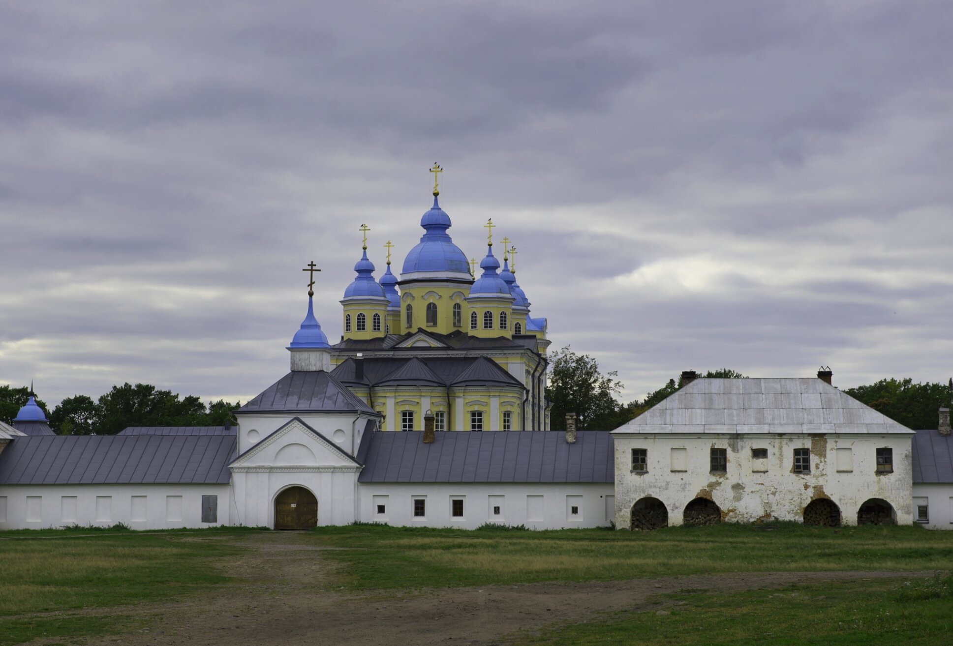 Коневский Рождество-Богородичный монастырь на острове Коневец
