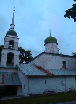 Храм Святой Великомученицы Анастасии Узорешительницы в Пскове