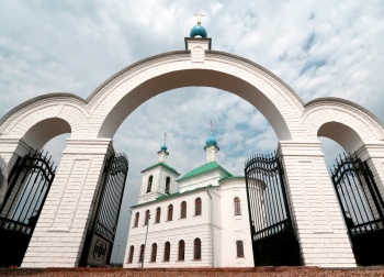 Храм Смоленской иконы Божией Матери в селе Новогорбово