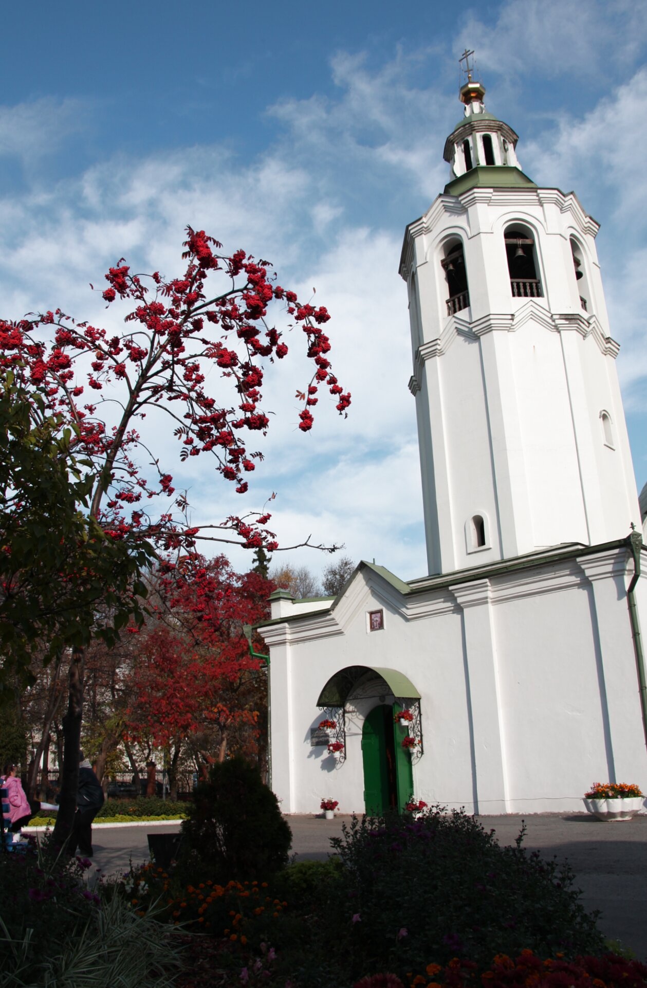 Крестовоздвиженская церковь в Тюмени — храм в стиле сибирского барокко