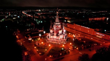 Михайловский собор в Ижевске — освещённый символ веры