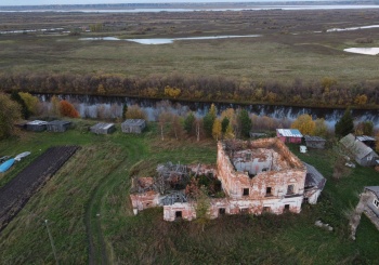 Руины церкви Николая Чудотворца в Верхнем Койдокурье