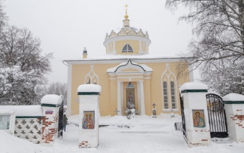 Вознесенская церковь в селе Перемилово - зимняя фотография