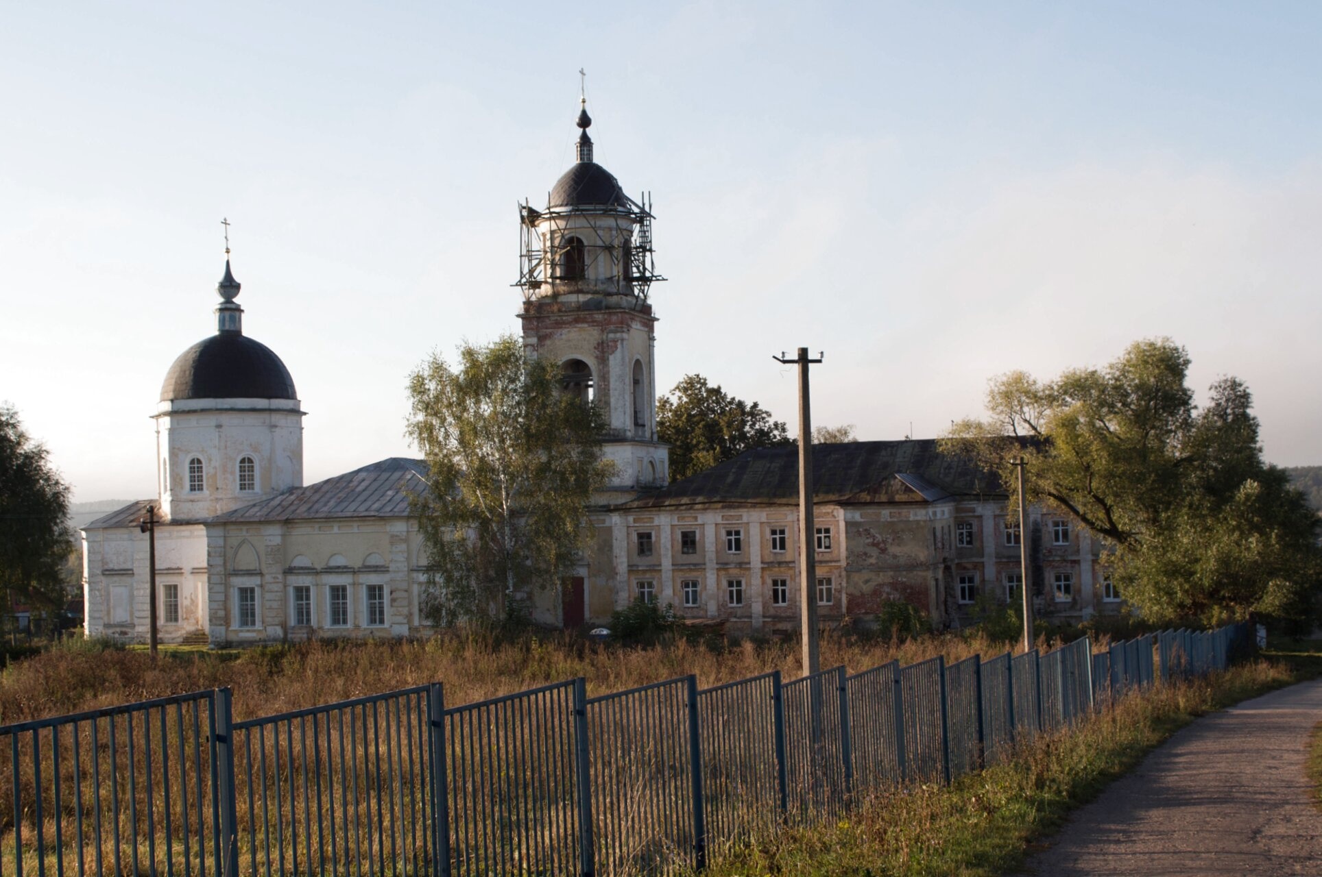 Храм Рождества Пресвятой Богородицы в селе Мещерино