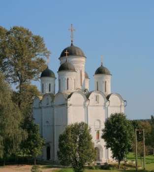 Храм Михаила Архангела в Микулино-Городище