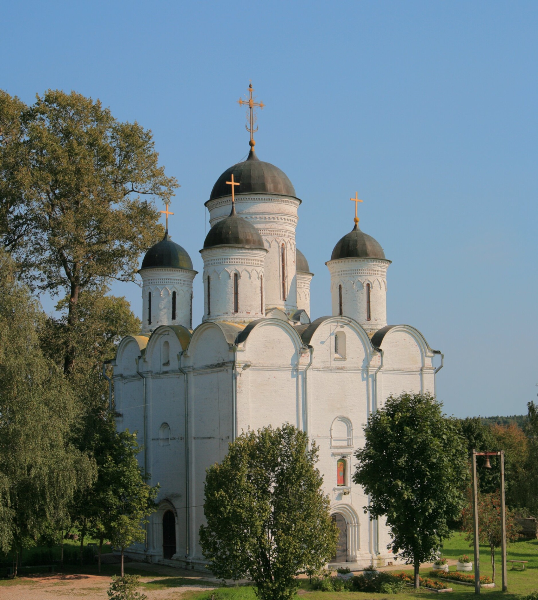 Храм Михаила Архангела в Микулино-Городище