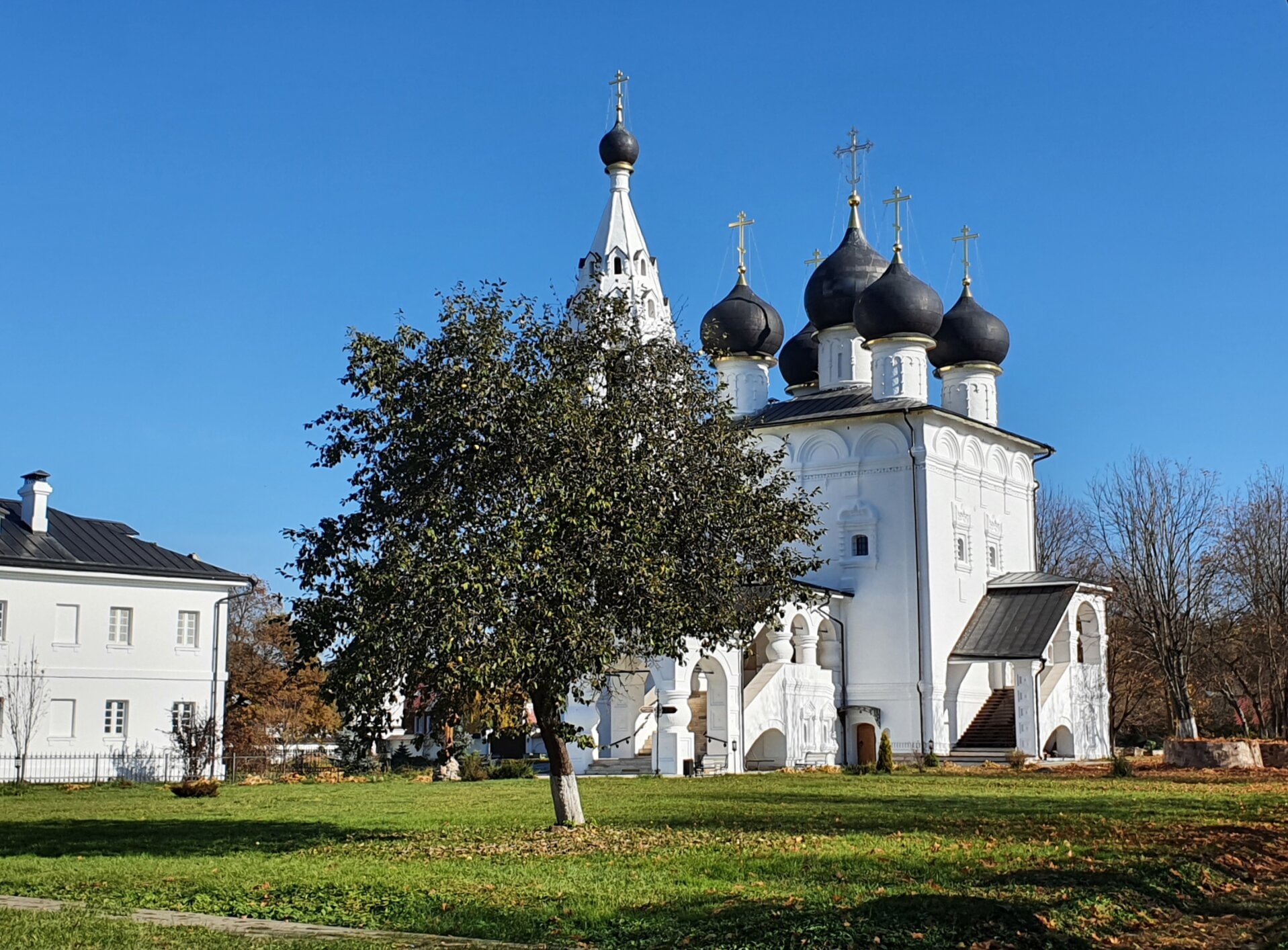 Церковь Входа Господня в Иерусалим в городе Верея