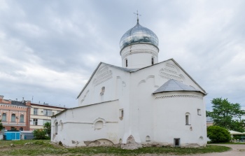 Церковь Димитрия Солунского на Славкове улице в Великом Новгороде