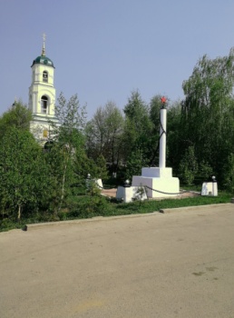 Николо-Вятский собор и мемориал Славы в Вятских Полянах