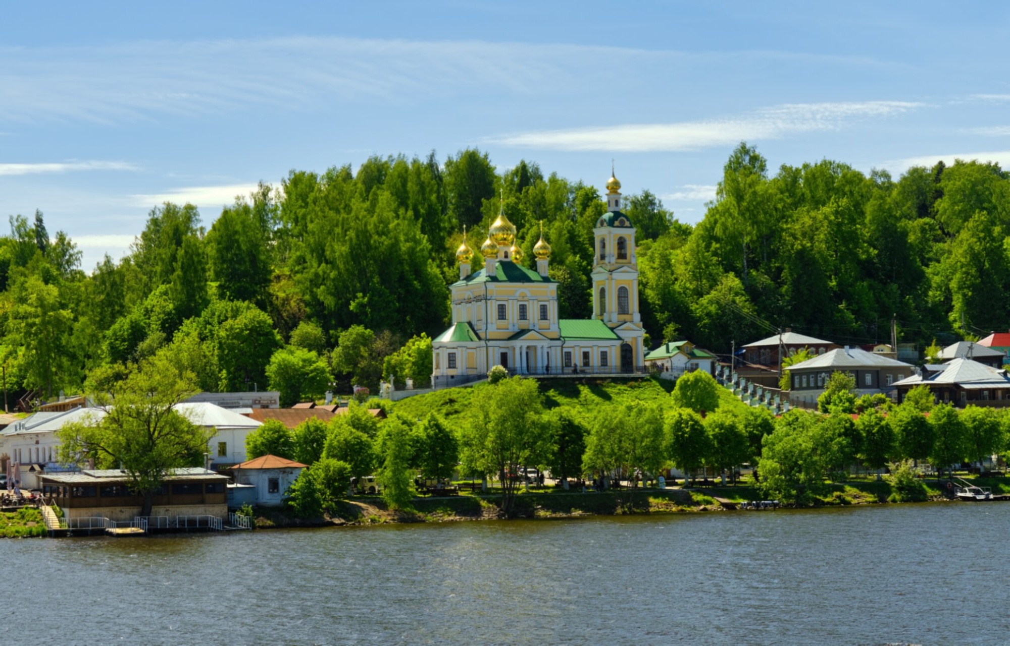 Церковь Воскресения Христова в Плёсе
